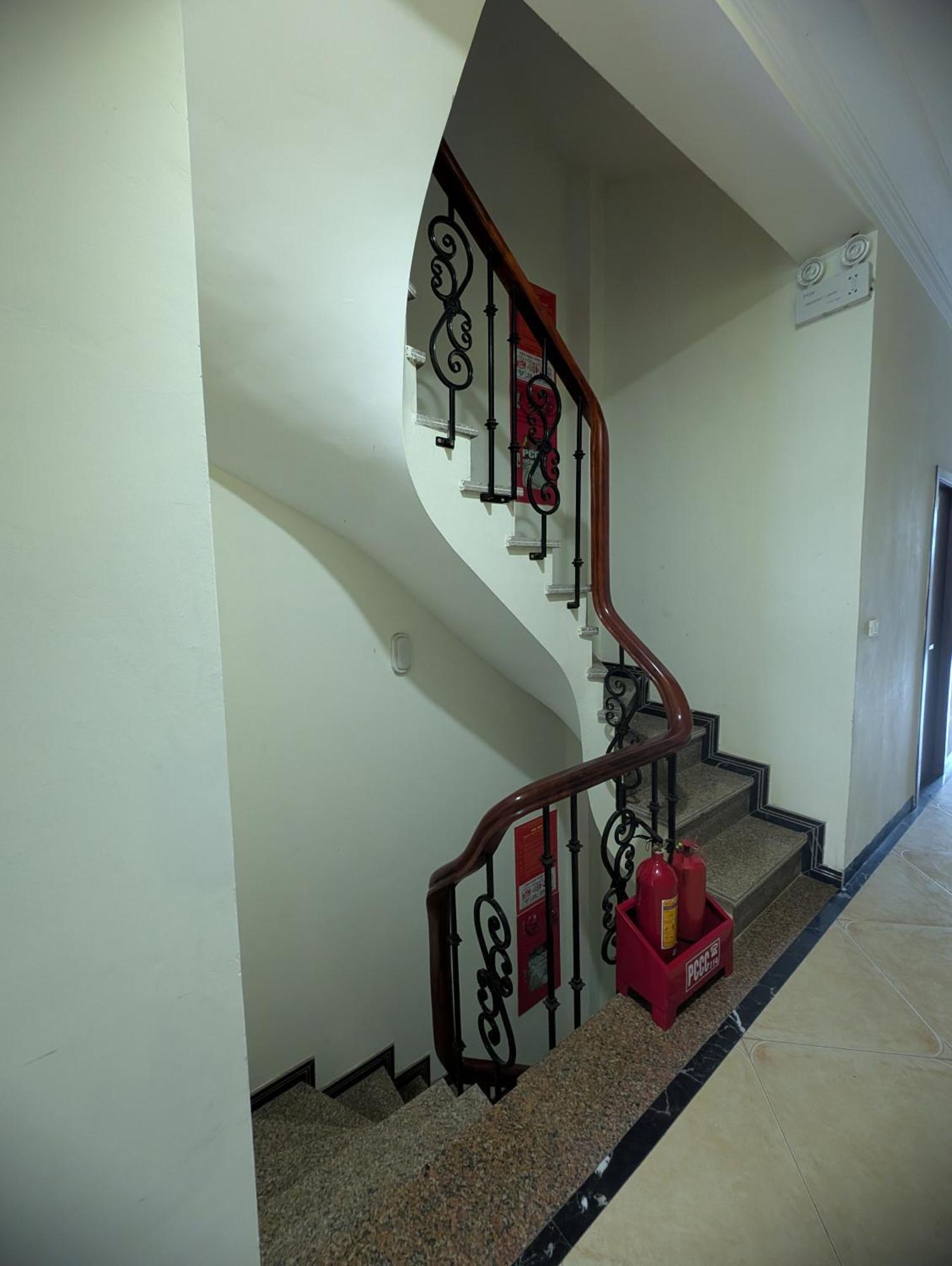 Era Apartment 158 Nguyen Khanh Toan Hanoi Eksteriør bilde